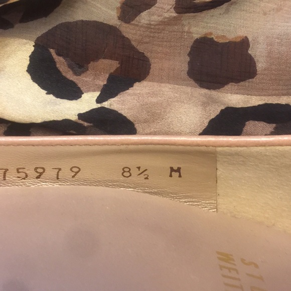 Stuart Weitzman Cream Leather Heels - Picture 7 of 7